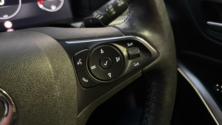 Vauxhall Grandland 1.5 Turbo D Ultimate 5dr Auto Diesel Hatchback